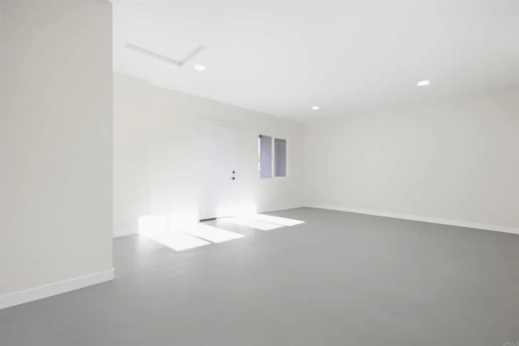 https://cdn.realtyfeed.com/cdn/127/307095107/ec9d09dba9154121bc56c821e9086ffb.webp