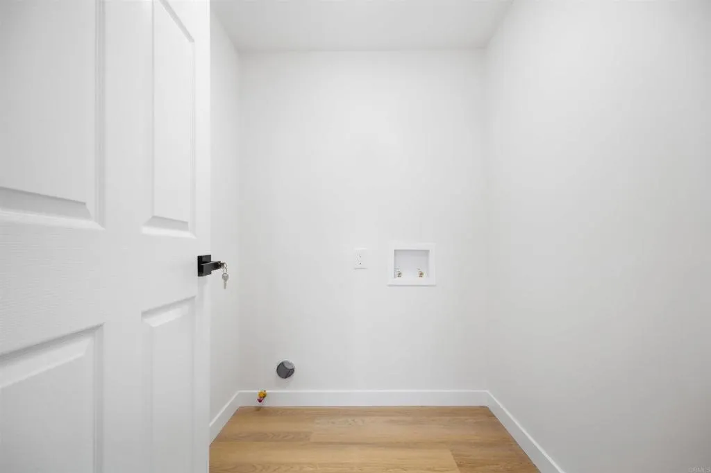 https://cdn.realtyfeed.com/cdn/127/307095107/f2d2e74e4d3ed7c210fc4229f03e3be2.webp