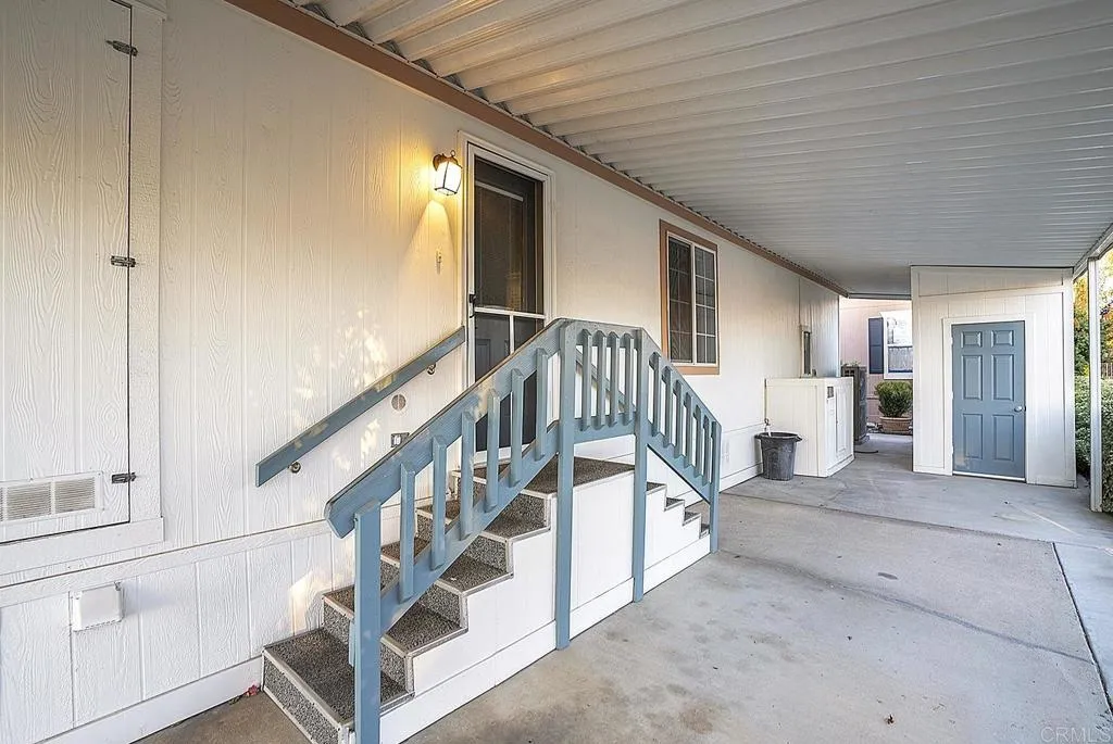 https://cdn.realtyfeed.com/cdn/127/307095118/043c0069d21314a00bc56bbf1828a3b0.webp