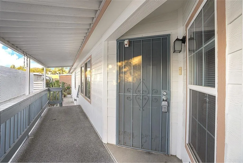 https://cdn.realtyfeed.com/cdn/127/307095118/0782562754a6c6a4b455cdf2cb2709af.webp