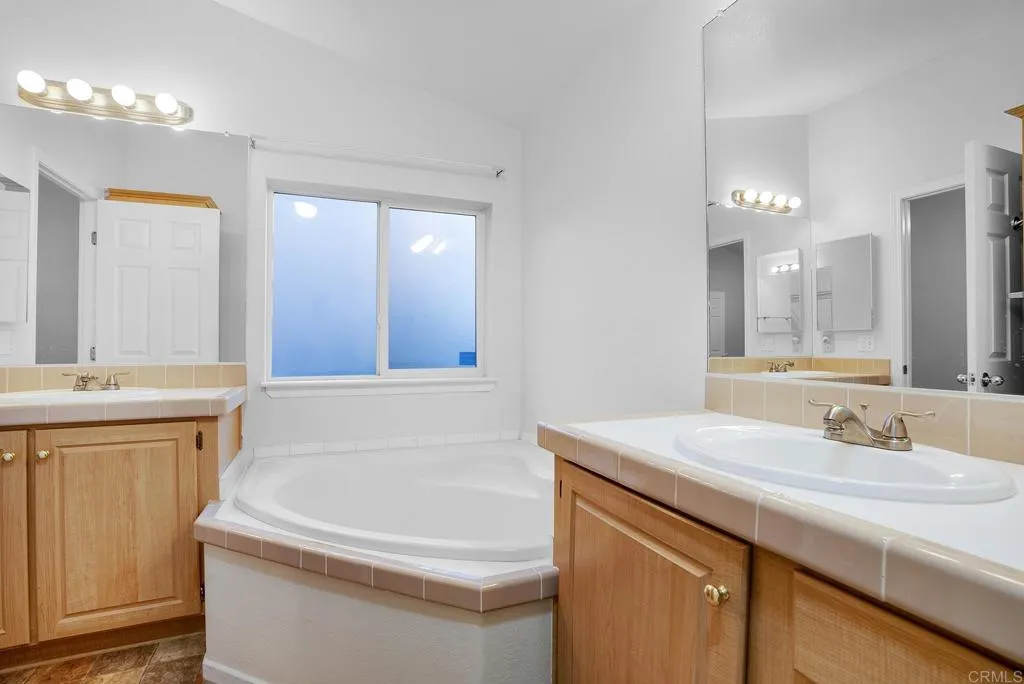 https://cdn.realtyfeed.com/cdn/127/307095118/8c66741fa619ad39e8c7ae0ab5489582.webp