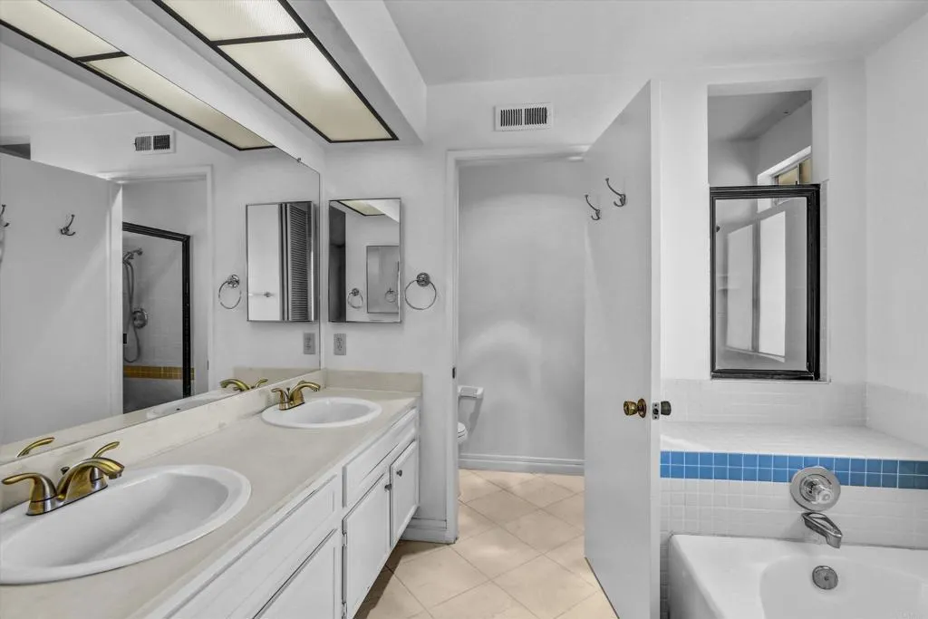 https://cdn.realtyfeed.com/cdn/127/307095122/5ca0e7886b7dbe99b9d594c12a6d1f7b.webp