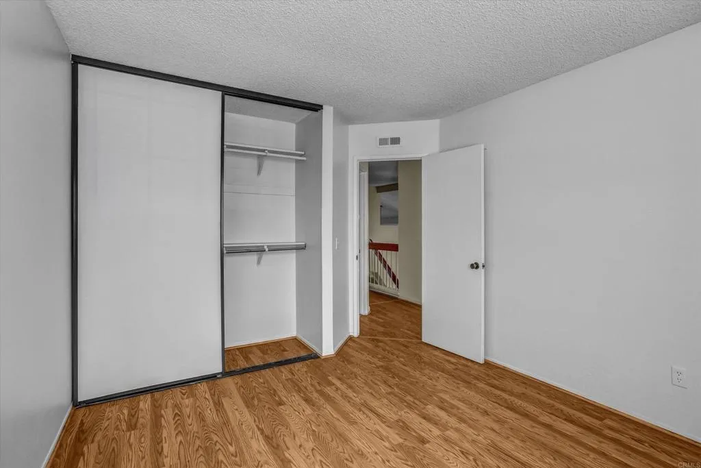 https://cdn.realtyfeed.com/cdn/127/307095122/93b48d797b043a79110a9374402adc4c.webp