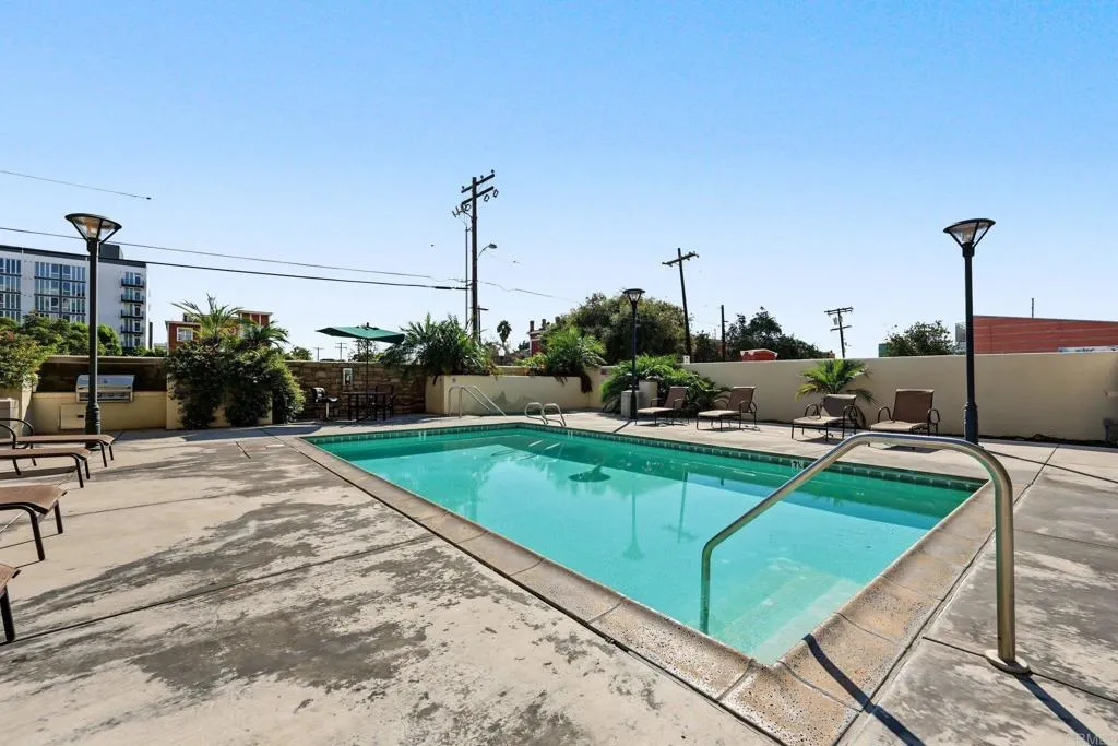 https://cdn.realtyfeed.com/cdn/127/307095131/68492ee3c4b6cf0b8aac2f928b6c009f.webp