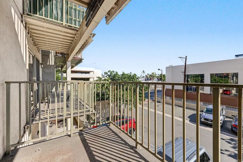 https://cdn.realtyfeed.com/cdn/127/307095131/a5968b8348494a5e94aae7a5bc00d3f3.webp