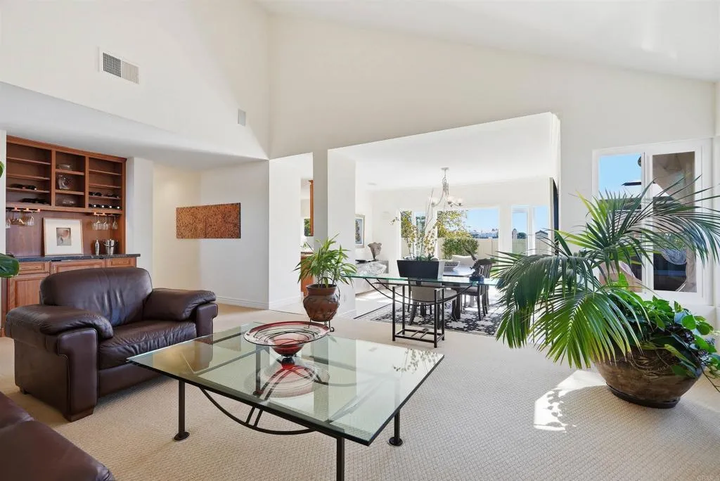 https://cdn.realtyfeed.com/cdn/127/307095159/49a9b7f3a9e3b4c415d6fdb2aca7ee3a.webp