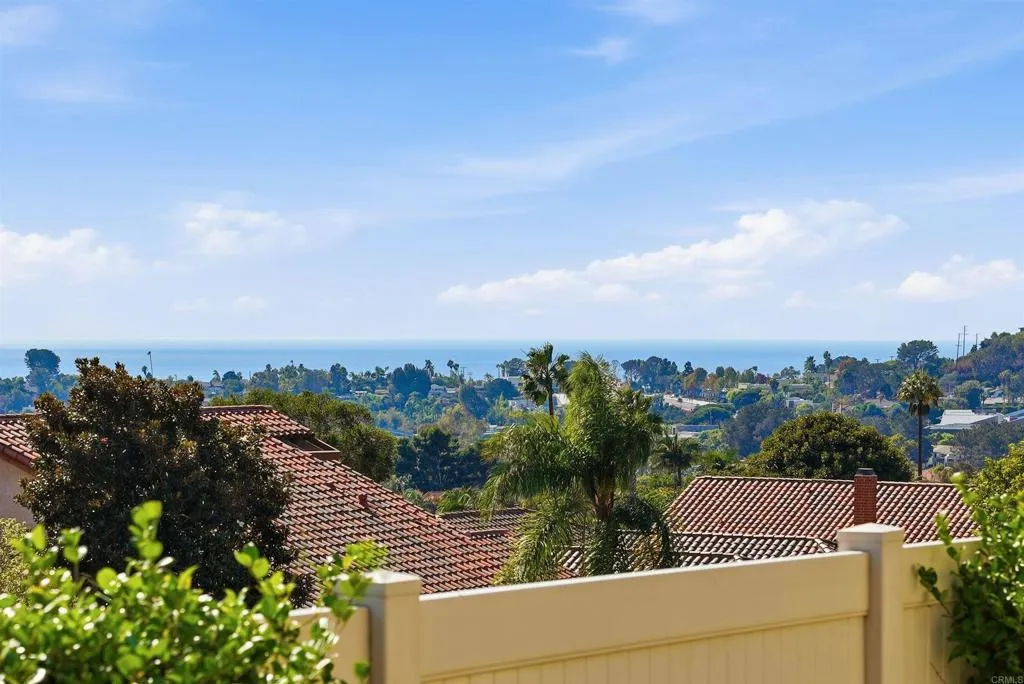 https://cdn.realtyfeed.com/cdn/127/307095159/7a1d4b36e797171f7bf56e462bf98f8e.webp