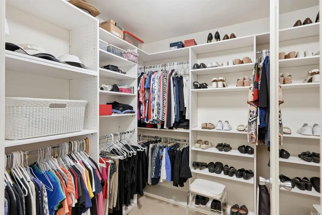 https://cdn.realtyfeed.com/cdn/127/307095159/e1f35320026759401a1e057418c2dce8.webp