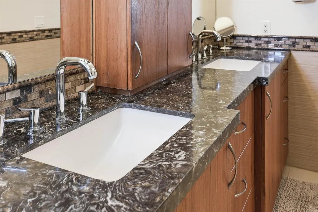 https://cdn.realtyfeed.com/cdn/127/307095159/e72d815d69f461887af1c767af118704.webp