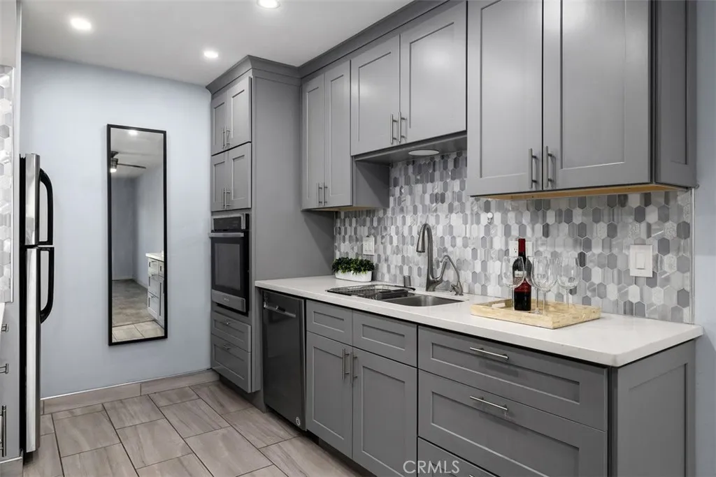 https://cdn.realtyfeed.com/cdn/127/307095160/b709bccf579e4feac95d54e3128d8454.webp