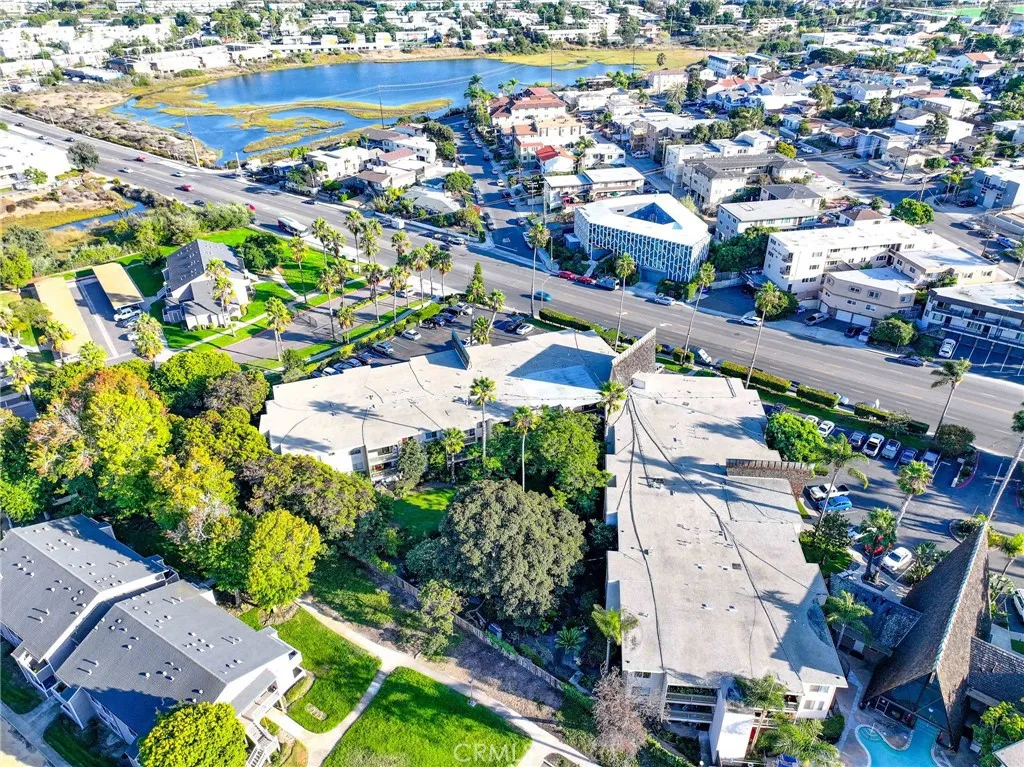 https://cdn.realtyfeed.com/cdn/127/307095160/fafdae2e333f7d19df3f3c507a93ded9.webp