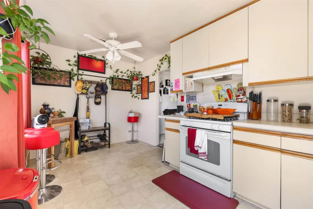 https://cdn.realtyfeed.com/cdn/127/307095202/a306eb550642e8a033461ea192efa0e4.webp