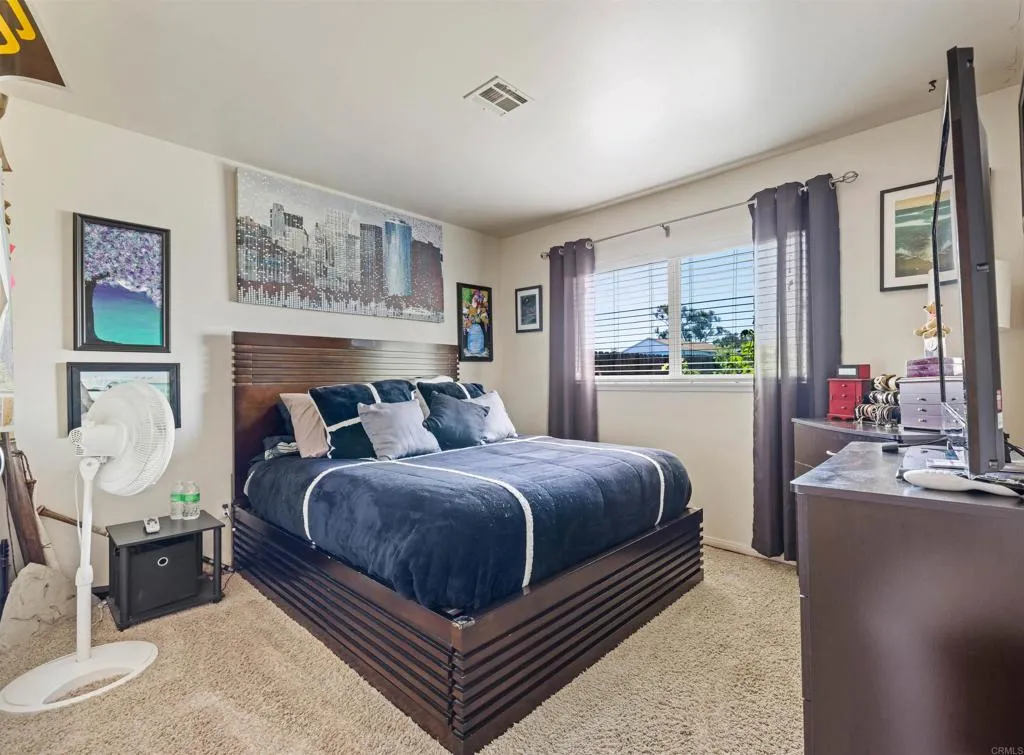 https://cdn.realtyfeed.com/cdn/127/307095202/ed21dcb0b2335a9fd52f7f81940ede79.webp