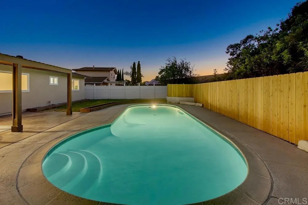 https://cdn.realtyfeed.com/cdn/127/307095208/1d101f3eb76a5000eb8284007bfa532e.webp
