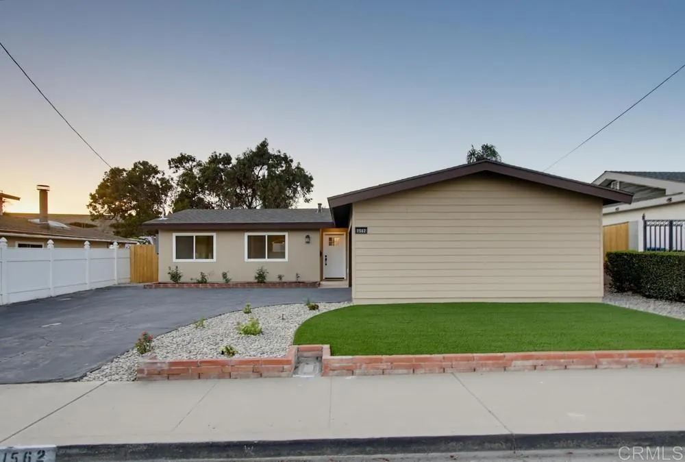 https://cdn.realtyfeed.com/cdn/127/307095208/892a000aae42c93959dfadb0bb74d851.webp