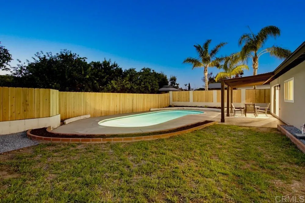 https://cdn.realtyfeed.com/cdn/127/307095208/9c9c7cb0fadb7f20092d1af80e572733.webp