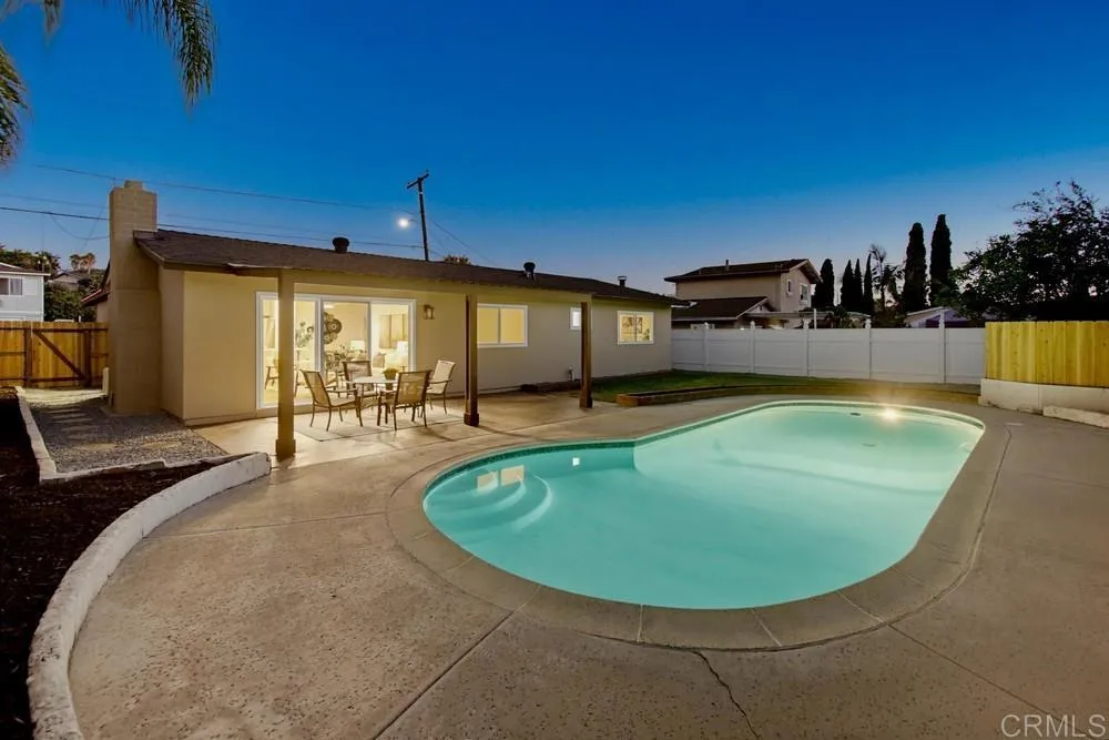 https://cdn.realtyfeed.com/cdn/127/307095208/bb81ce1ae1f201f0af3bd9598338f7a2.webp