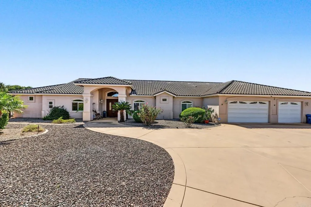11690 Minneola Circle, Valley Center, CA 92082 - Photo 2 of 47, Valley Center, CA