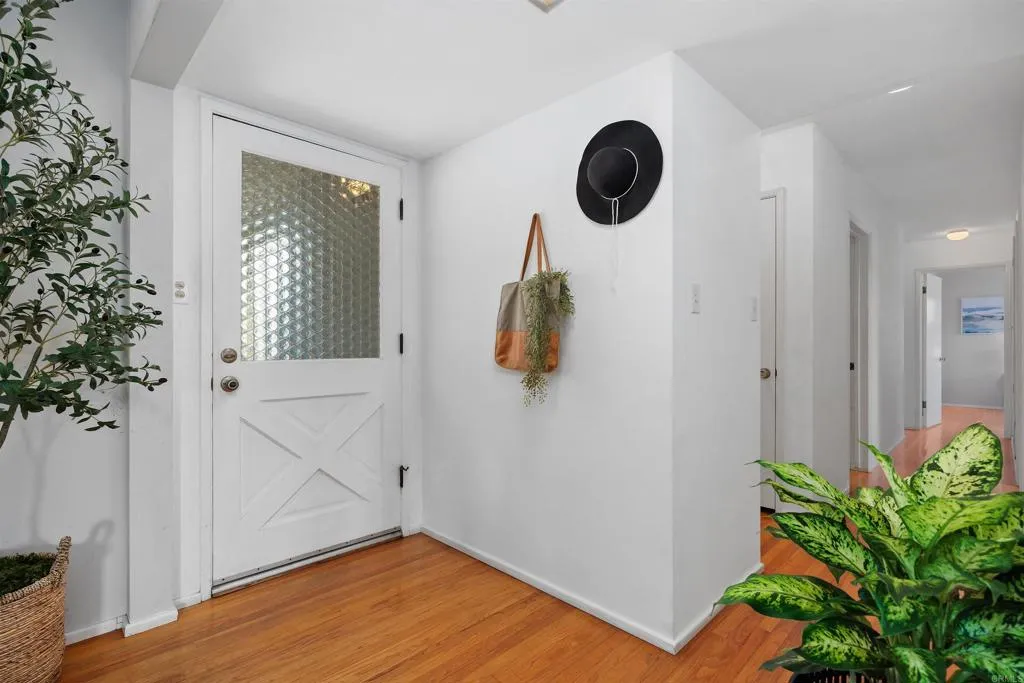 https://cdn.realtyfeed.com/cdn/127/307095333/800a03a1d12a71b726662eeb135c7bd8.webp