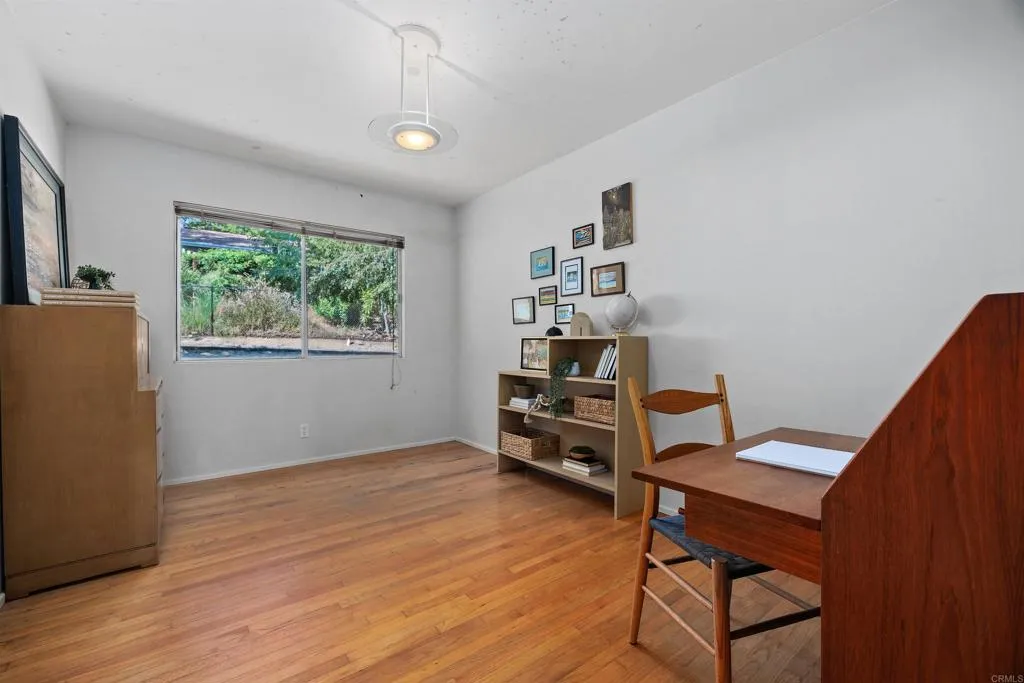 https://cdn.realtyfeed.com/cdn/127/307095333/898ba0b08aa647d9ad0d2e30570e6c46.webp