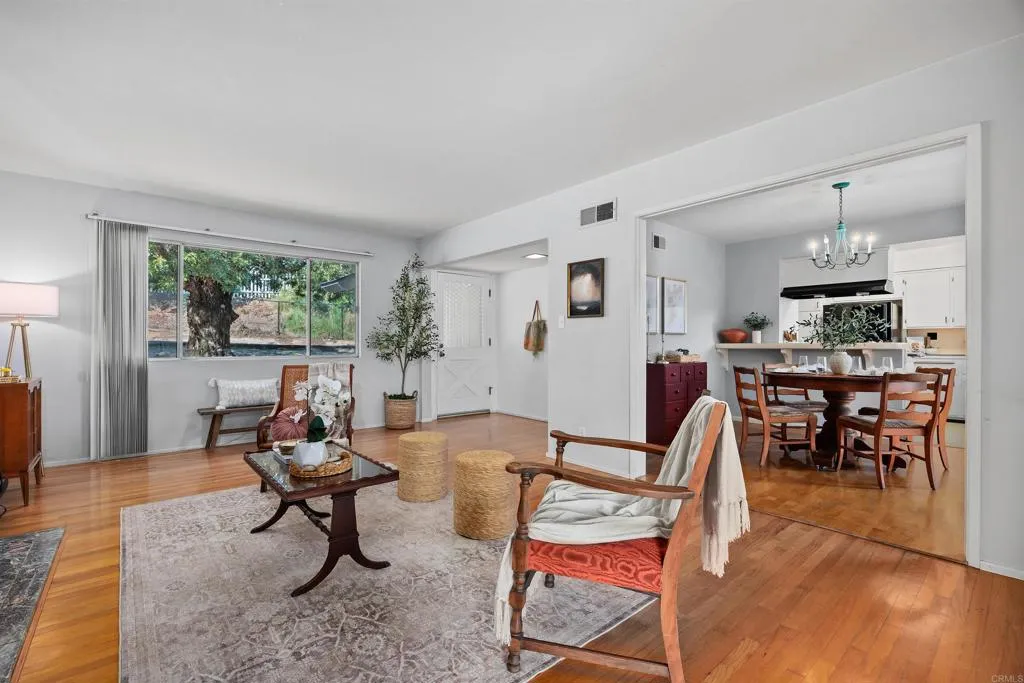 https://cdn.realtyfeed.com/cdn/127/307095333/9636db687b29cc1931357ca58166677a.webp