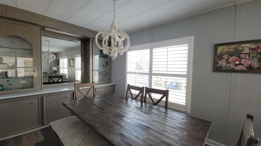 https://cdn.realtyfeed.com/cdn/127/307095367/cd3db94c46a9f5b8cf4084091f40d50e.webp