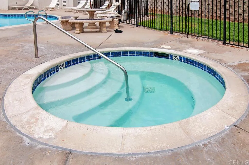 https://cdn.realtyfeed.com/cdn/127/307095370/2e06eb7f7cb6a80f59e0c5bdcac251c1.webp