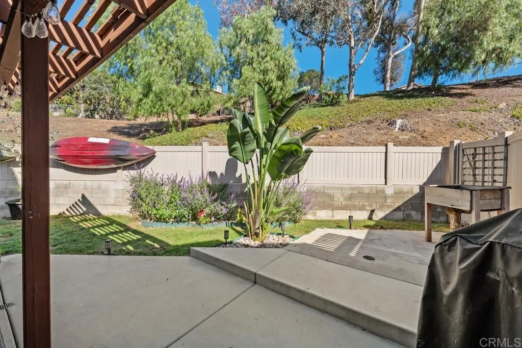 https://cdn.realtyfeed.com/cdn/127/307095370/c87ded27b528d7d8795266ce968ca571.webp