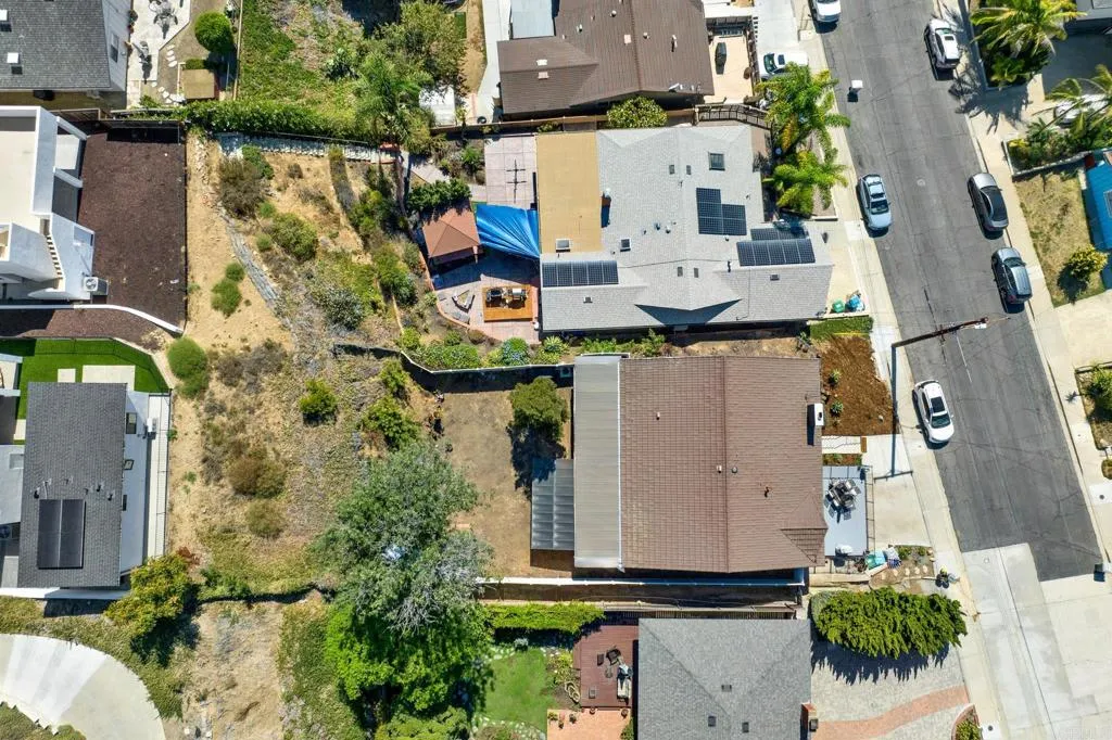 https://cdn.realtyfeed.com/cdn/127/307095463/1b79fe31f165bf730e2137112ebf24e3.webp