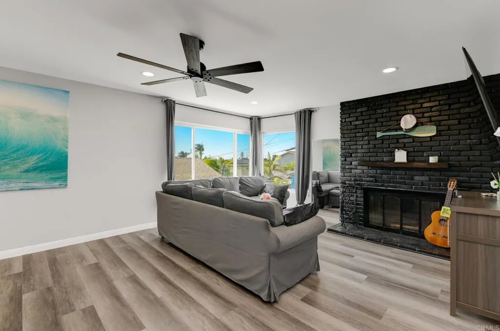 https://cdn.realtyfeed.com/cdn/127/307095463/35e64c8aab028ab9a76210f3507e69cc.webp