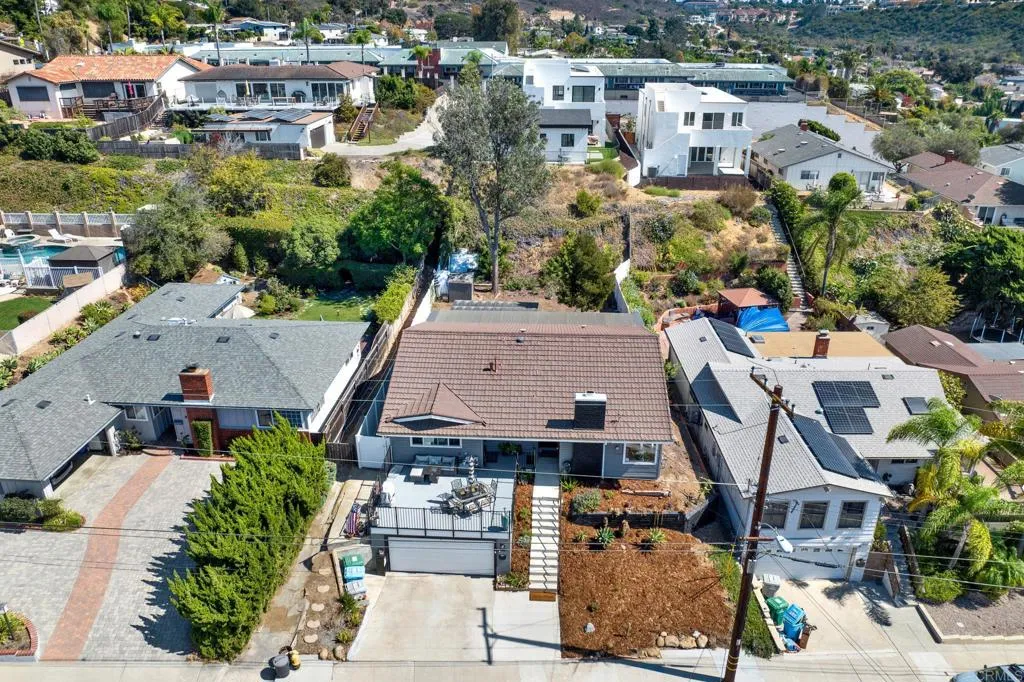 https://cdn.realtyfeed.com/cdn/127/307095463/fd6ee53584ea681965659103e8d475ba.webp