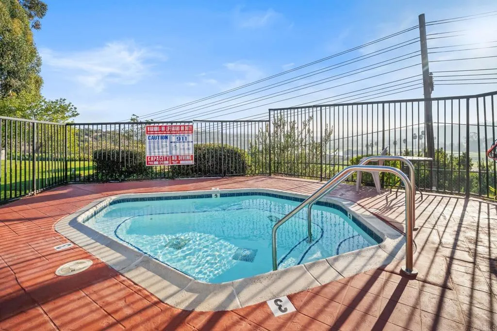 https://cdn.realtyfeed.com/cdn/127/307095565/1970e0a7a0ba0c7a68c2b2bf7f0c9af5.webp