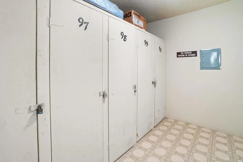 https://cdn.realtyfeed.com/cdn/127/307095565/87247a71ad61264e418c915542906e0f.webp
