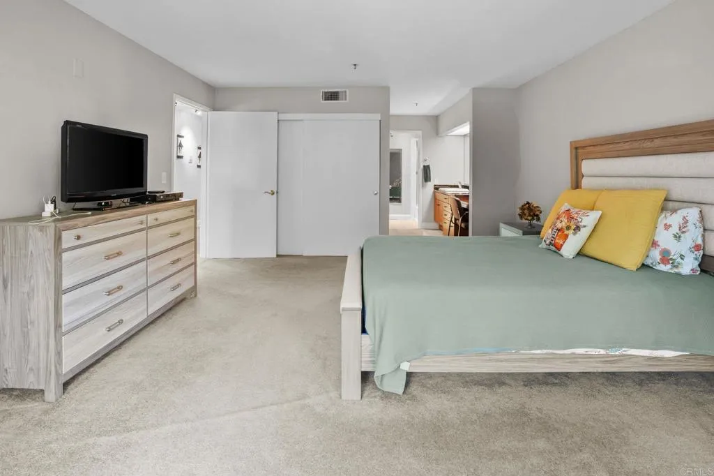 https://cdn.realtyfeed.com/cdn/127/307095565/d5be45afea204e0893af0793da426e96.webp