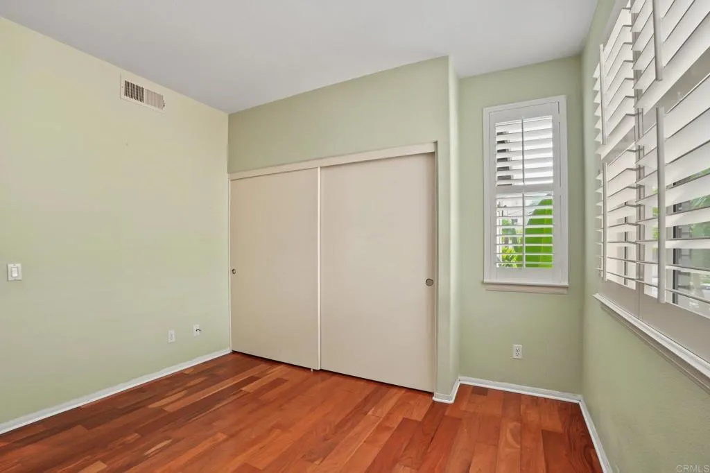 https://cdn.realtyfeed.com/cdn/127/307095566/3158838e7a73daecbe1fb1b2250a0948.webp