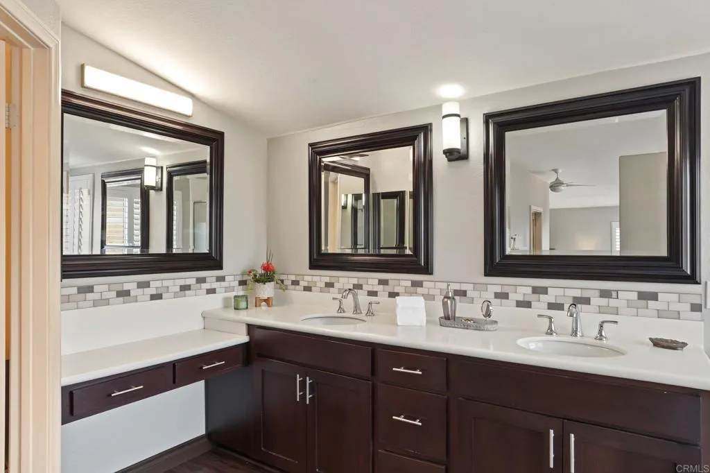 https://cdn.realtyfeed.com/cdn/127/307095566/6f270bcb5f5f4ec6f173c3698aabec59.webp