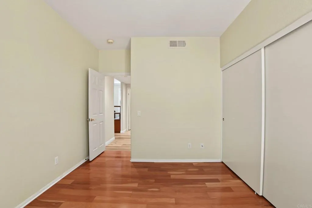 https://cdn.realtyfeed.com/cdn/127/307095566/914ad0cfed6798dceaebd00d2a3b797a.webp
