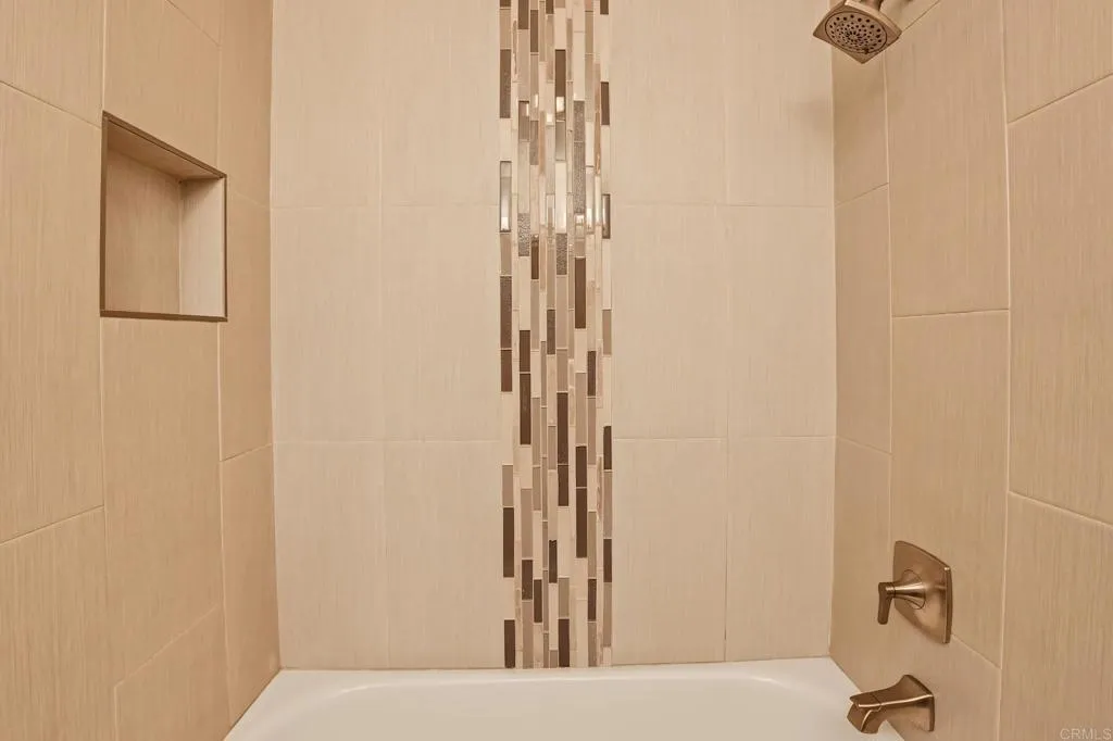 https://cdn.realtyfeed.com/cdn/127/307095566/b35a5fc91d8cdfb45194ab0aa70400f2.webp