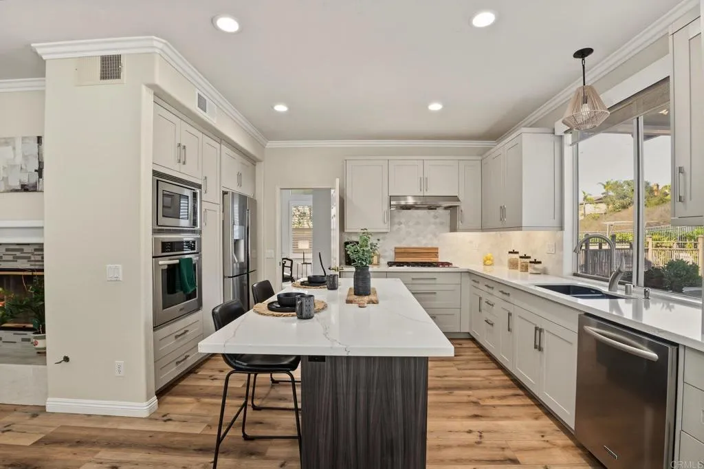 https://cdn.realtyfeed.com/cdn/127/307095566/e2501be6260cb4114f10ea778467371f.webp