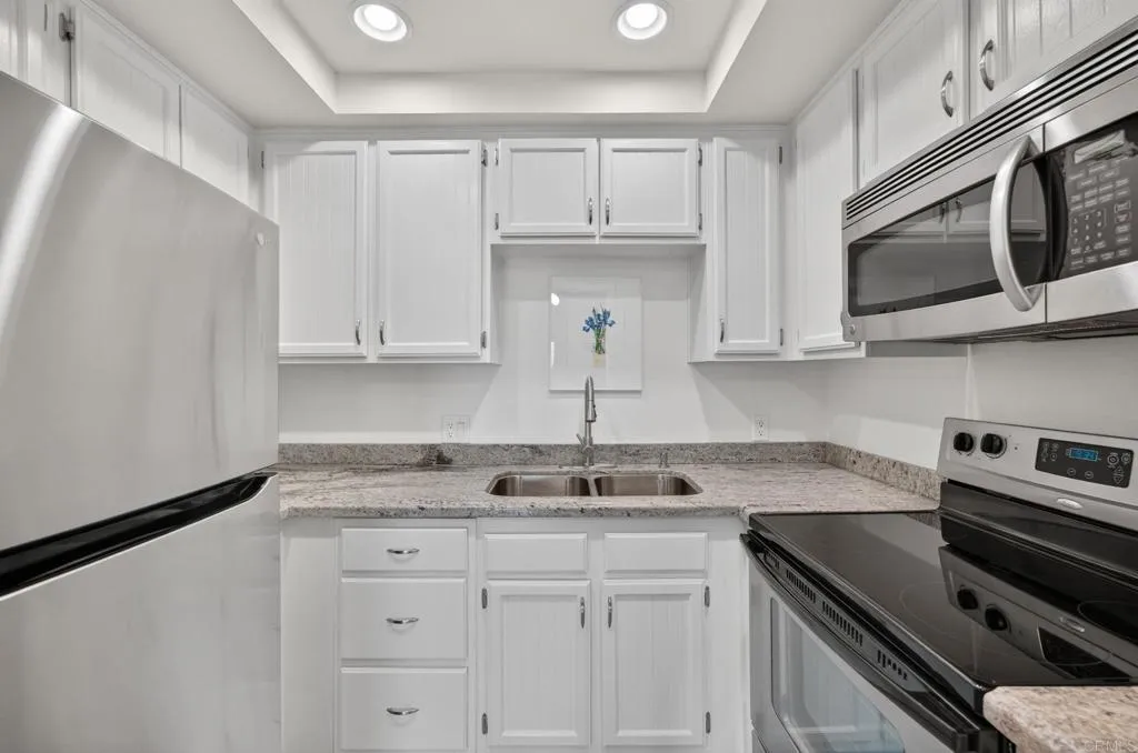 https://cdn.realtyfeed.com/cdn/127/307095649/05f4752873fc5aeca5ffc7c62bf12999.webp