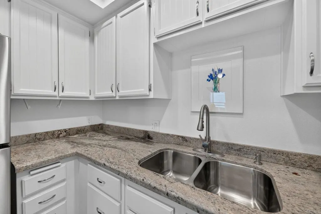 https://cdn.realtyfeed.com/cdn/127/307095649/c408b2e905842b2068bb7bb68109deef.webp