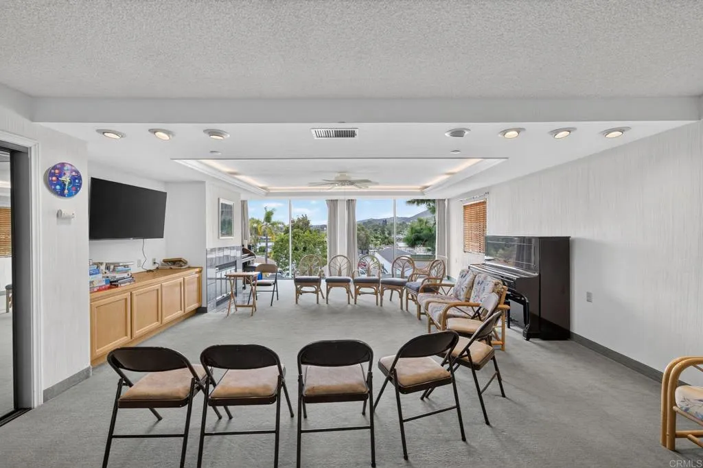 https://cdn.realtyfeed.com/cdn/127/307095649/d4bb7fc83e4be811d8e83389234b5043.webp