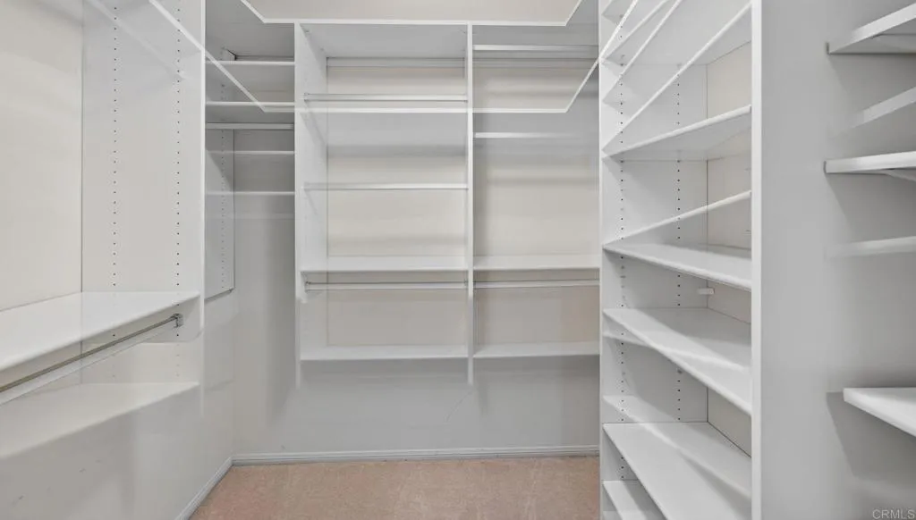 https://cdn.realtyfeed.com/cdn/127/307095649/edf869baff954d6b530aff79d16de96b.webp