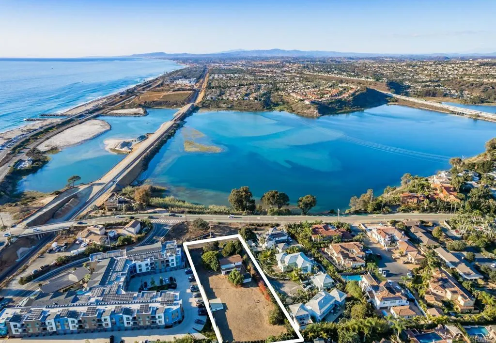 https://cdn.realtyfeed.com/cdn/127/307095660/d59b7e210ca75f4213441e5933e989d8.webp