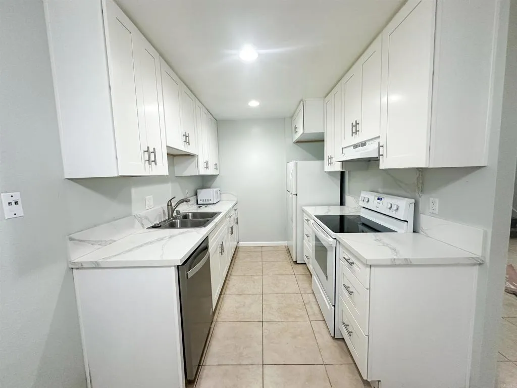 https://cdn.realtyfeed.com/cdn/127/307095735/31245a293f17a0f79c591ffc86a3a5c9.webp