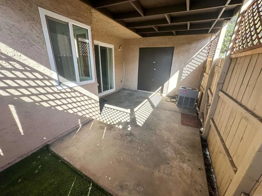 https://cdn.realtyfeed.com/cdn/127/307095735/853a8f3be413b55e0da4bb5049dc3e26.webp