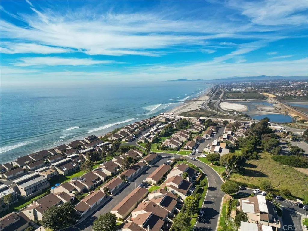 https://cdn.realtyfeed.com/cdn/127/307095765/f576dae5612728aaabfc3f6755240455.webp