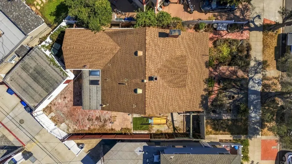 https://cdn.realtyfeed.com/cdn/127/307095862/2dad8525a4a7eb4bf8478ce12b0510f9.webp