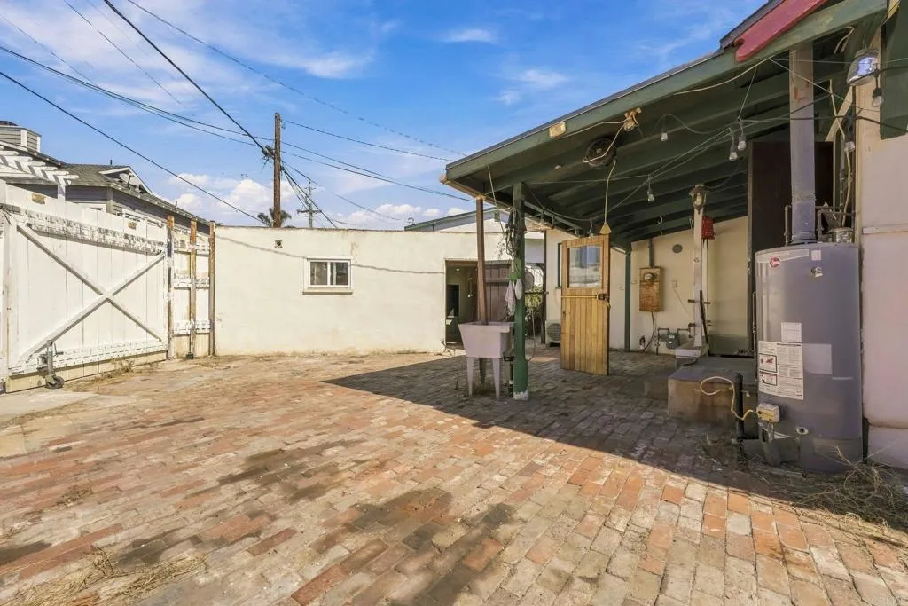 https://cdn.realtyfeed.com/cdn/127/307095862/3ad9c751a60485e529ce1174b829ff44.webp