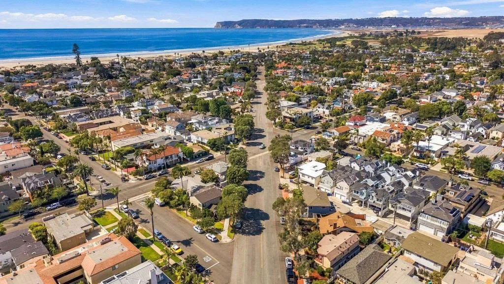 https://cdn.realtyfeed.com/cdn/127/307095862/457c3efce41b196e333fb394160642f6.webp